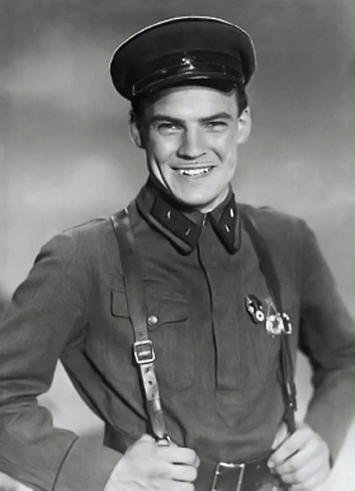 «Великая судьба - Великого актера!»: Все, что нужно знать о жизни Михаила Глузского... Биография, Актеры и актрисы, СССР, Фото со съемок, Михаил Глузский, Фильмы, Знаменитости, Театр, Советские актеры, Советское кино, Люди, Классика, Telegram (ссылка), 80-е, Прощание, 20 век, Длиннопост