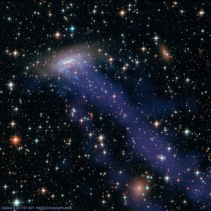    ESO 137-001