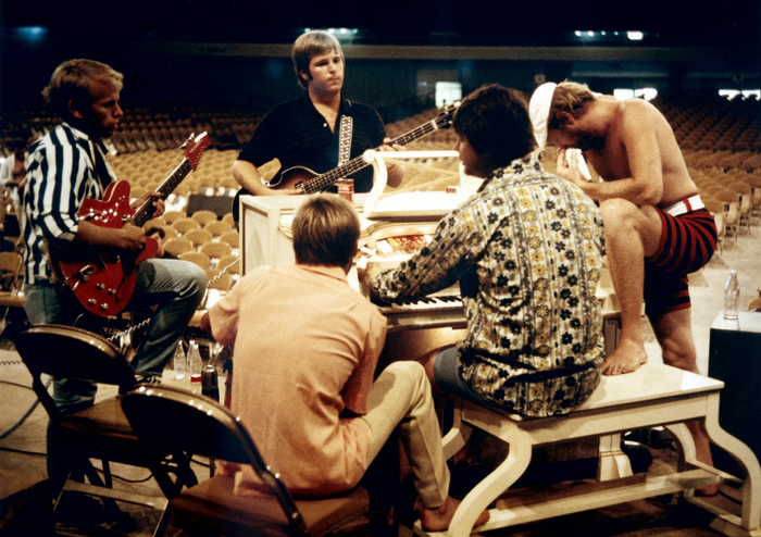  . The Beach Boys  Honolulu International Center Arena, 25  1967.