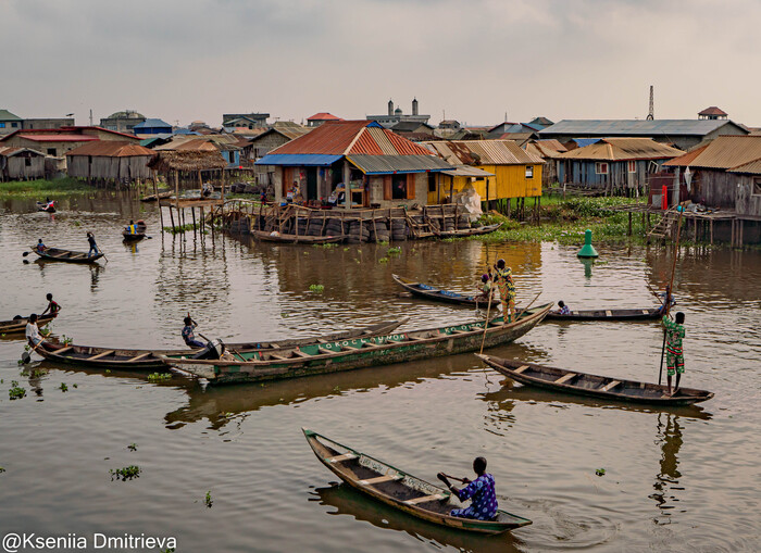 Озерная деревня на сваях Ганвье, Бенин, Западная Африка.
