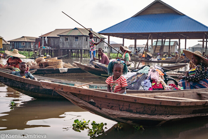 Озерная деревня на сваях Ганвье, Бенин, Западная Африка.