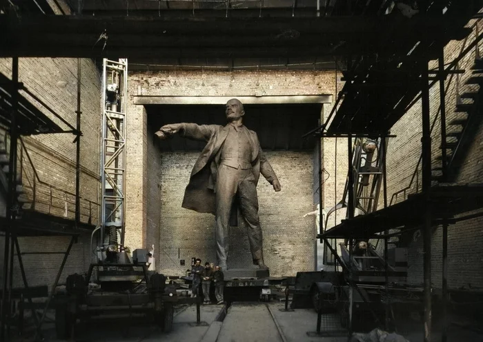 Подборка простых и потрясающих фотографий эпохи СССР. 20 раскрашенных фотографий, Часть XX Старое фото, 20 век, СССР, Сделано в СССР, Детство в СССР, Фотография, 60-е, 70-е, 80-е, 50-е, 40-е, Колоризация, Длиннопост