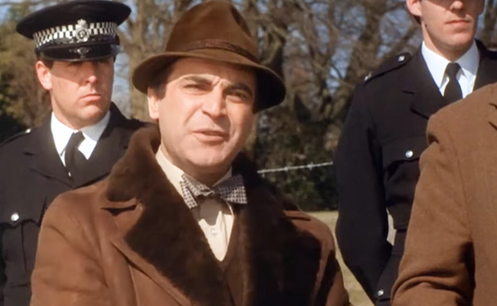 Дэвид Суше в образе инспектора Джеппа