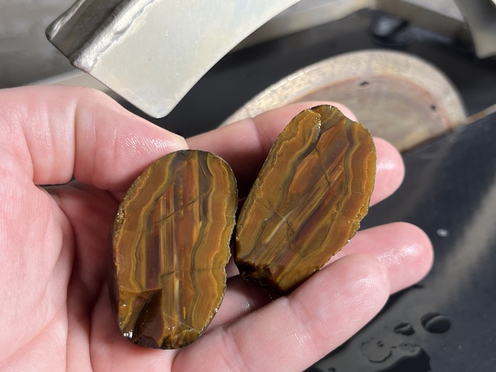 Первый камень после распила