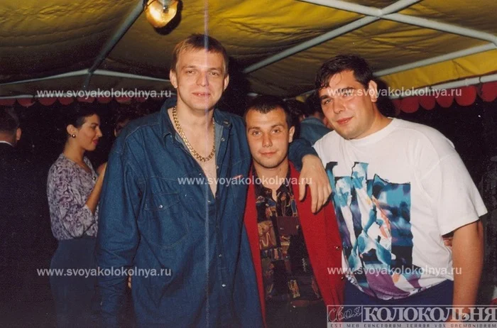 Интересные фотографии 90 -х (часть 113) 90-е, Детство 90-х, Ностальгия, Фотография, Эпоха, Знаменитости, Наоми Кэмпбелл, Roxette, Афганцы, Михей, Фильм Брат, Леня голубков, Группа Отпетые мошенники, Якубович, Кабаре-дуэт «Академия», Подборка, Длиннопост