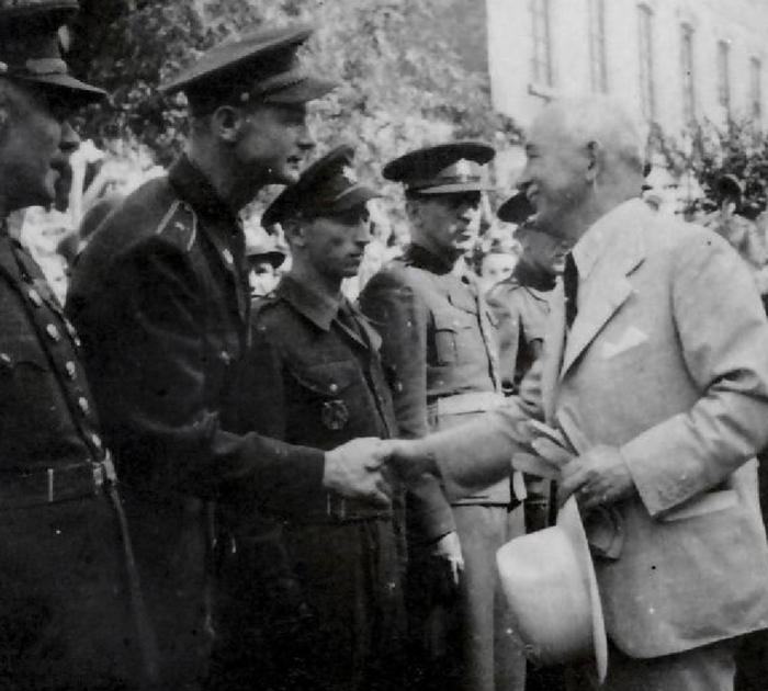     ,          ,         .        1946 