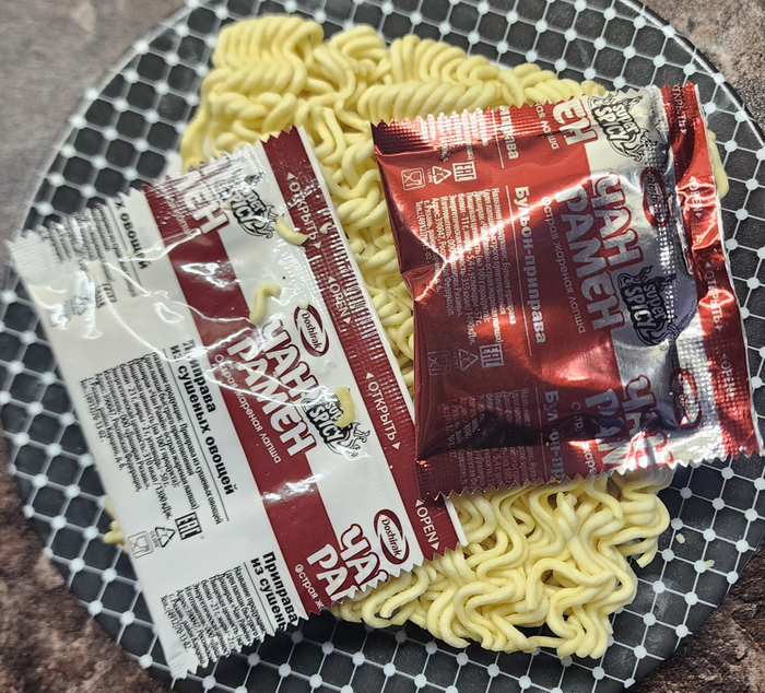 Содержимое упаковки Чан Рамен Super Spicy