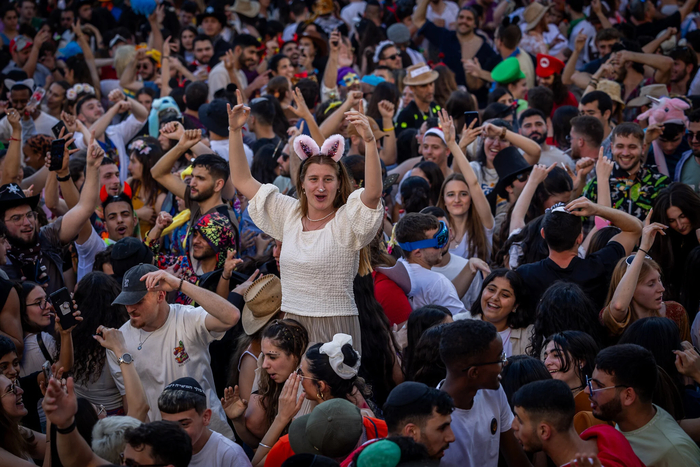            , 16  2025 . (  /Flash90