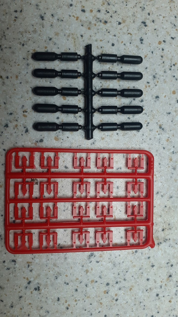 Снаряды и какие-о непонятные штуки