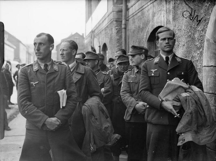      ,  1940 .    -   ,  -       bergmutze     -  .