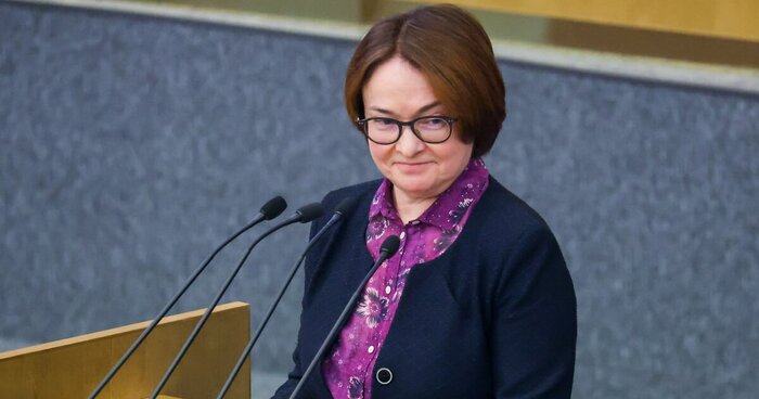 21% ставка ЦБ: Кому выгодно держать кошельки на замке? И как не потерять свои деньги в этой игре