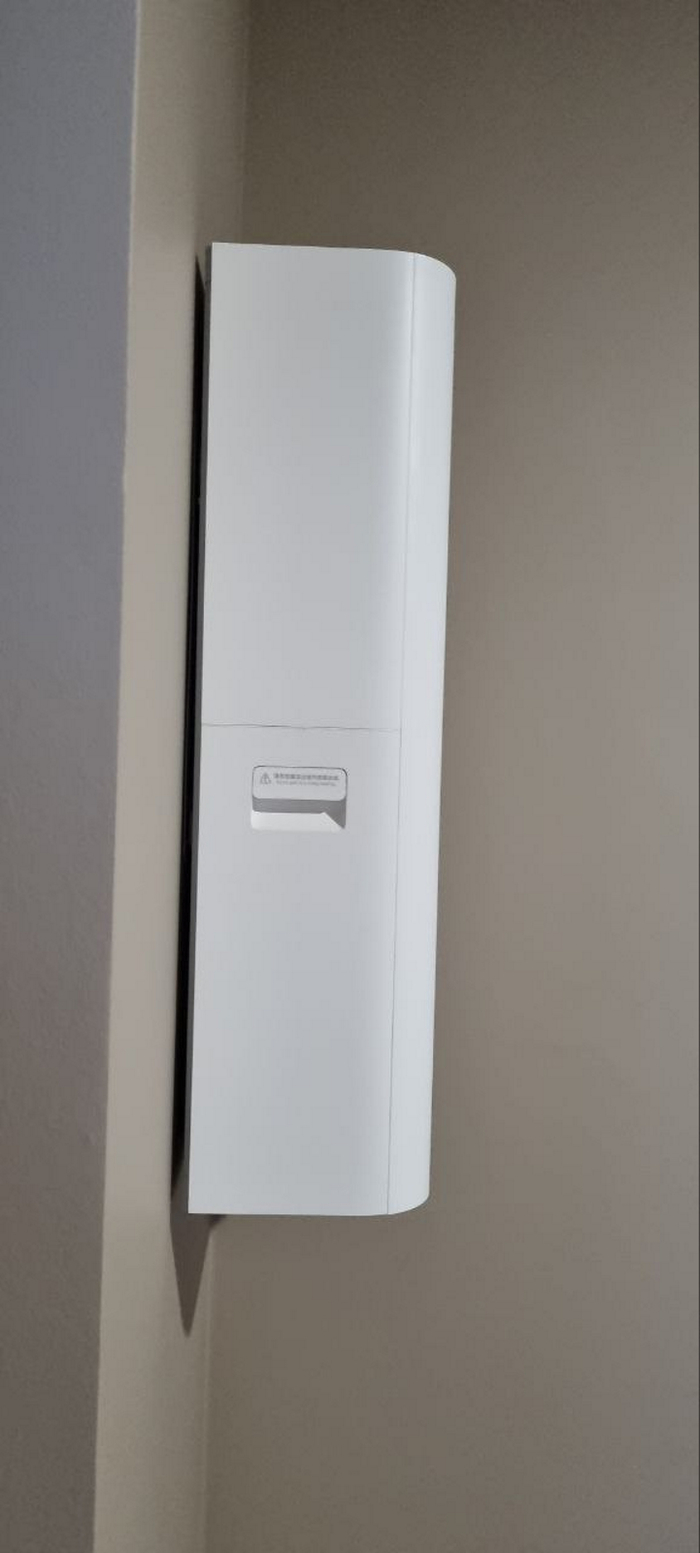 таким образом выглядит смонтированное скрытым монтажом устройство