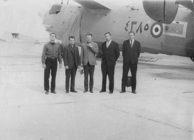 А вот экипаж сфотографированного Бе-12. Каир-Вест, 1969 год. (из личного архива А.С. Бексаева, сайт "Крылья над волнами")