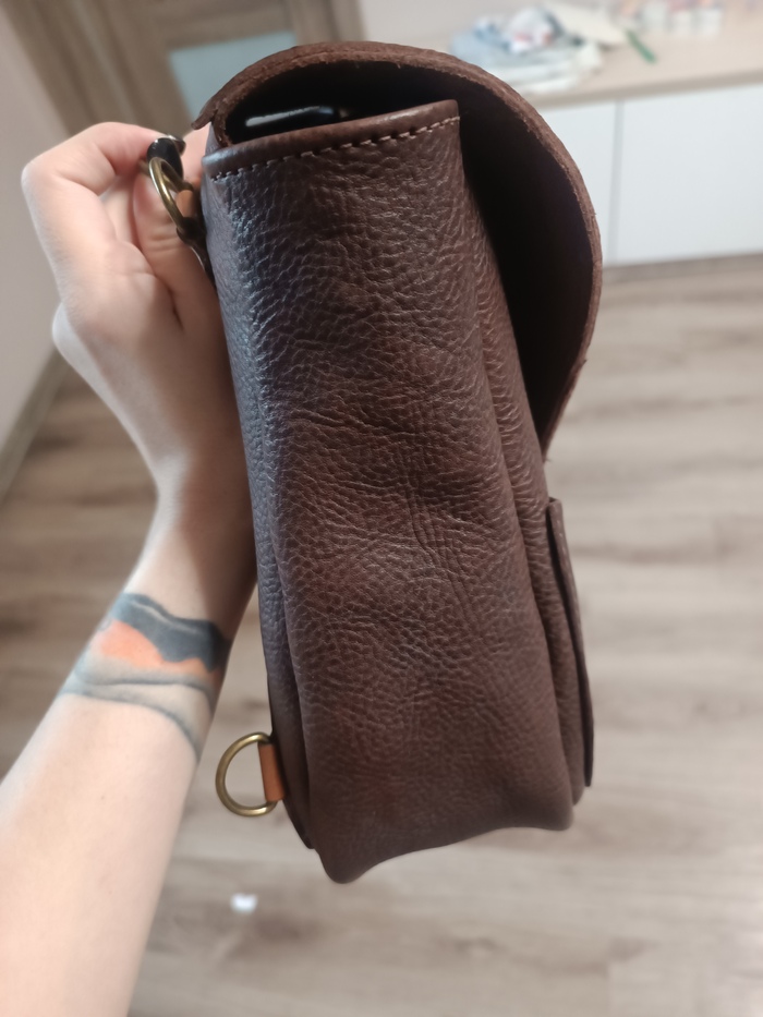 !  ))  ,     ,       ,        ,        ,   , 