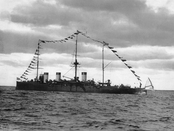     .  ""  ,   , ,  , , , ,  ,  , , , ,  , , , , Royal Navy,  , ,  , 