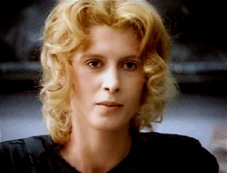 «Любовь, длиною в жизнь и страшная болезнь, которая поставила крест на счастье несгибаемой актрисы»... Советские актеры, Актеры и актрисы, Фото со съемок, Telegram (ссылка), Знаменитости, Советское кино, СССР, Театр, Сцена из фильма, Лейкоз, Прощание, Биография, Фильмы 80-х, Классика, Длиннопост, Фильмы, Люди, Любовь, Судьба, Память