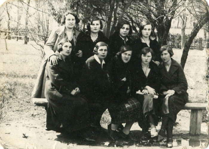 1  1935  , , 1 