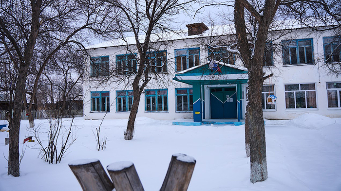 Здание Беляковской школы.