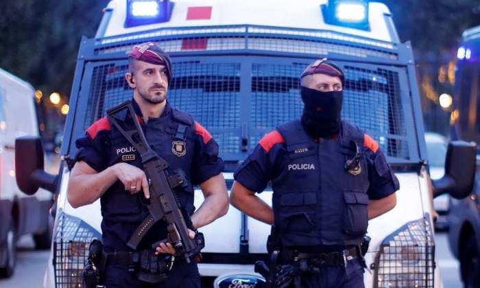 Los Mossos d'Esquadra , , , Telegram ()