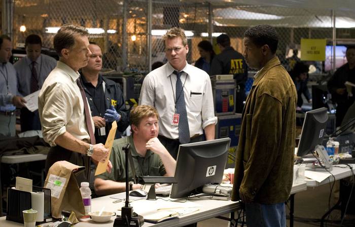 Агент ФБР Пол Призварра.