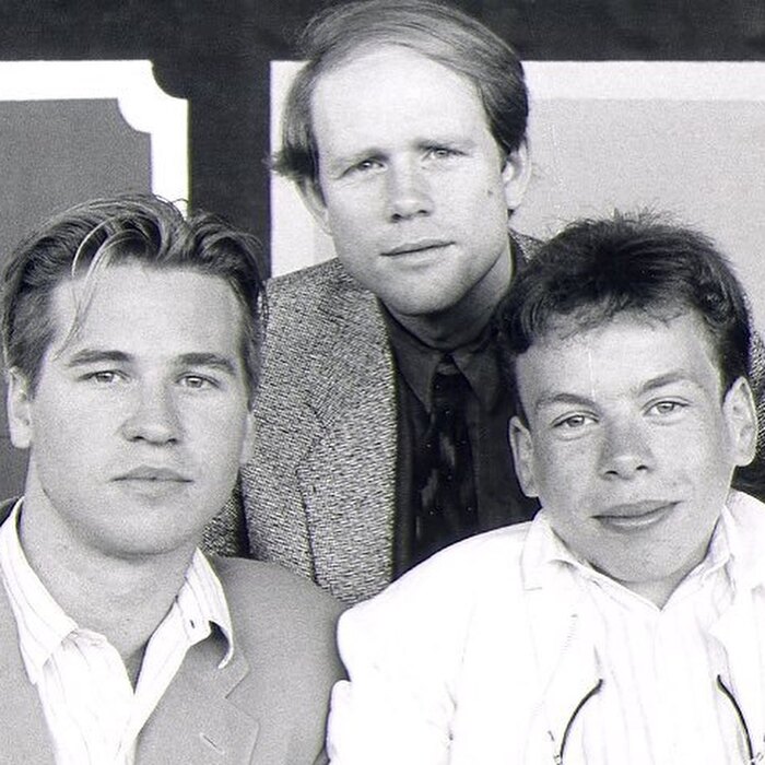 Вэл Килмер, режиссёо Рон Ховард и Уорик Дэвис (Уиллоу).