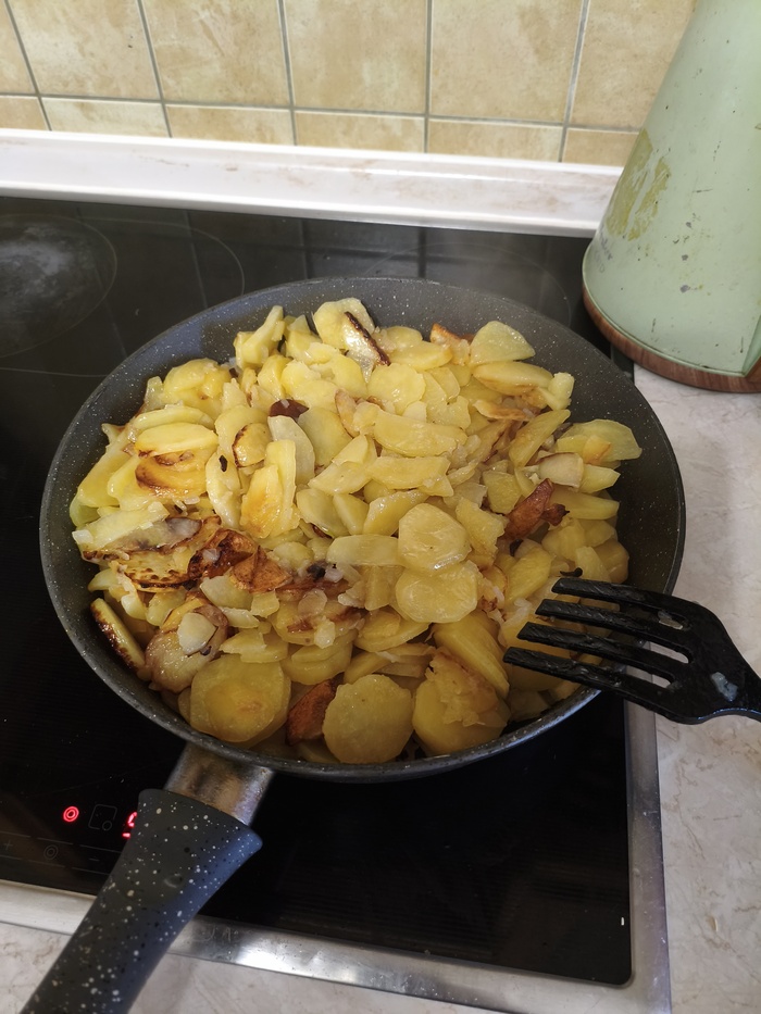 Картофан зажаристый нажористый...