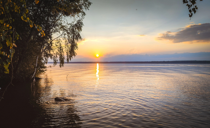 Закат на Волге