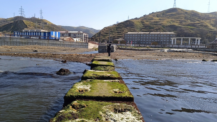 Поверхность довольно скользкая, острожно.