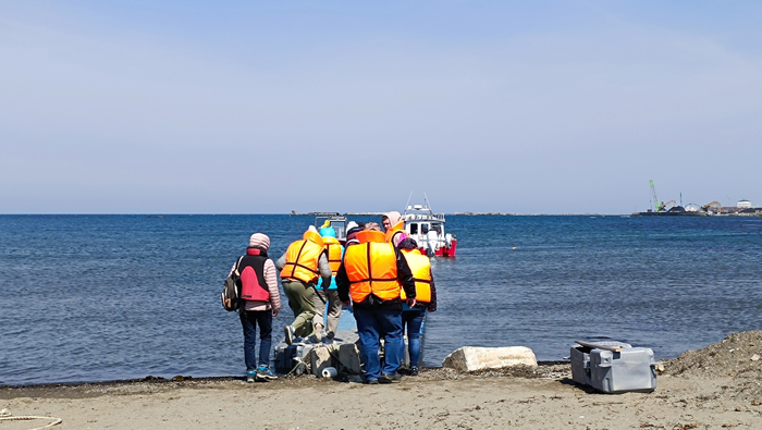 Всем туристам обязательно выдают спасательные жилеты.