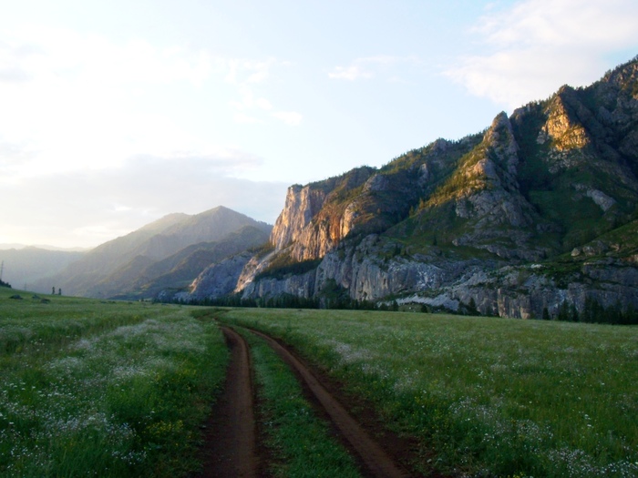 Скала Белый Бом