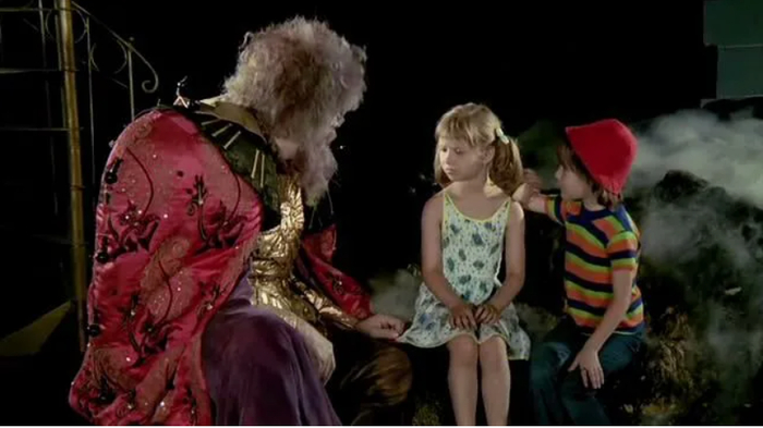 До сих пор эту картину с удовольствием смотрят и взрослые, и дети, хотя прошло уже немало времени. Но истинные ценности – это навсегда.