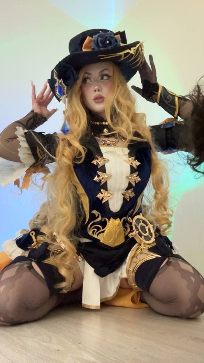 Navia cosplay Genshin Impact, 