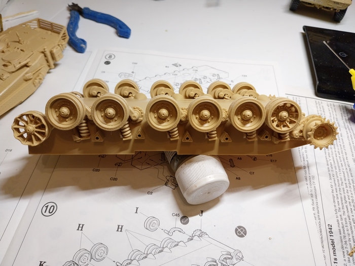 Далее ходовая.Здесь проблем не появилось.