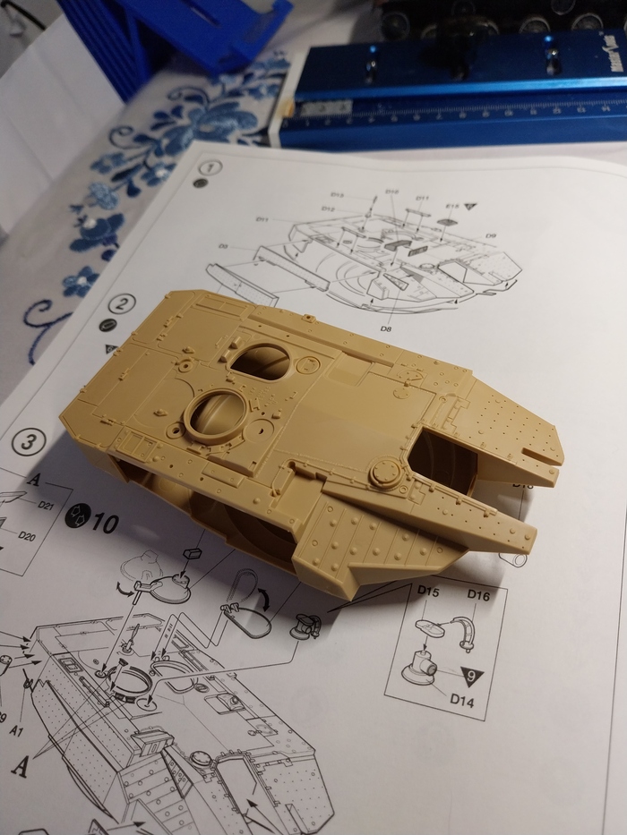 Начнем с башни.