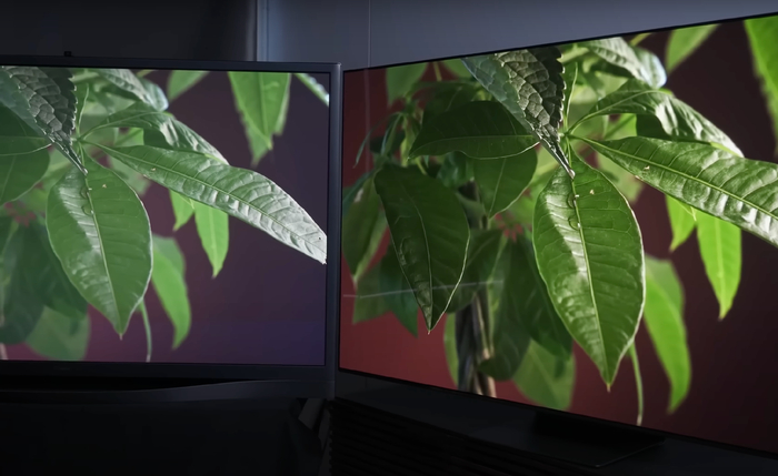   Samsung/ OLED- Samsung.