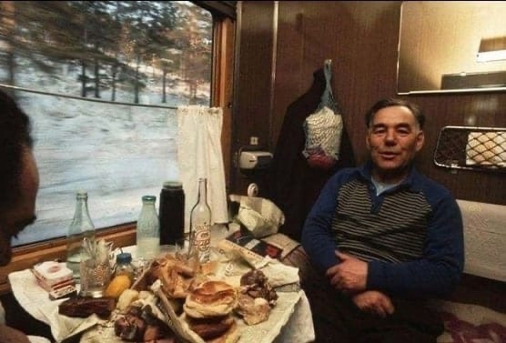 Атмосфера в Советском поезде!