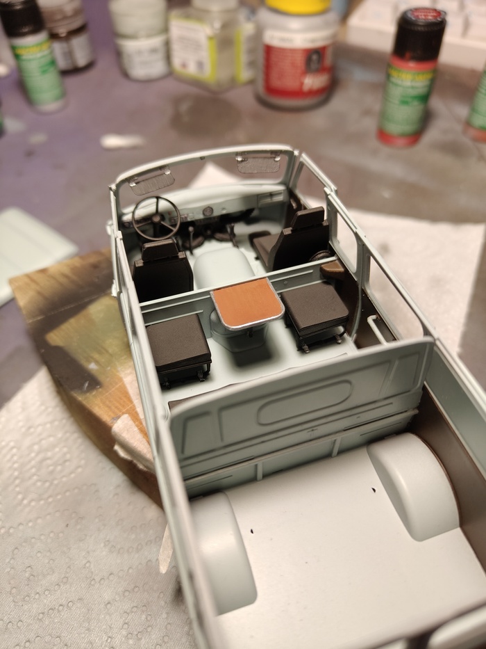 После покраски кузова и деталей салона я собрал все воедино. Как будто только с конвейера))