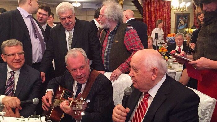 Это фото многое объясняет