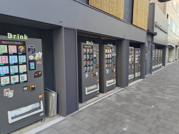  ,   ,  -        , ,   ,             .