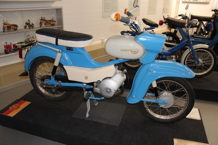 Simson SR4-2 Star 1975 год, он же скворец, 3 л.с., максималка 60км/ч