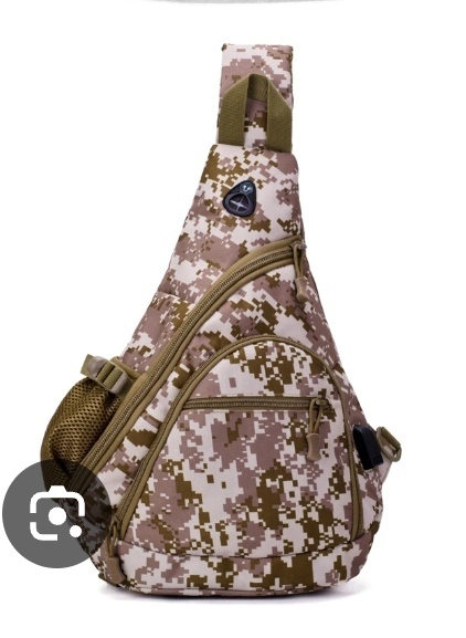 Друзья, приходится обращаться к силе пикабу т.к. я знаю что она порой творит чудеса. 9 мая в Иркутске около 23.20. Сын потерял подобный рюкзачок, в нем были две мягкие игрушки суслик и вязаный осьминог. Очень хотелось бы найти хотя бы суслика.