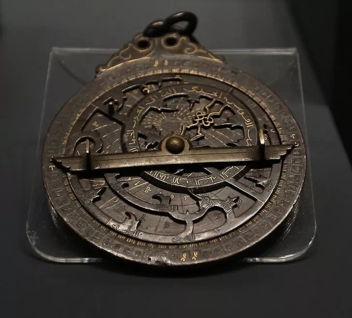 Астролябия