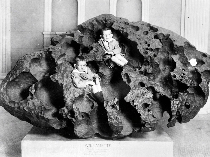 Метеорит 1906 год.