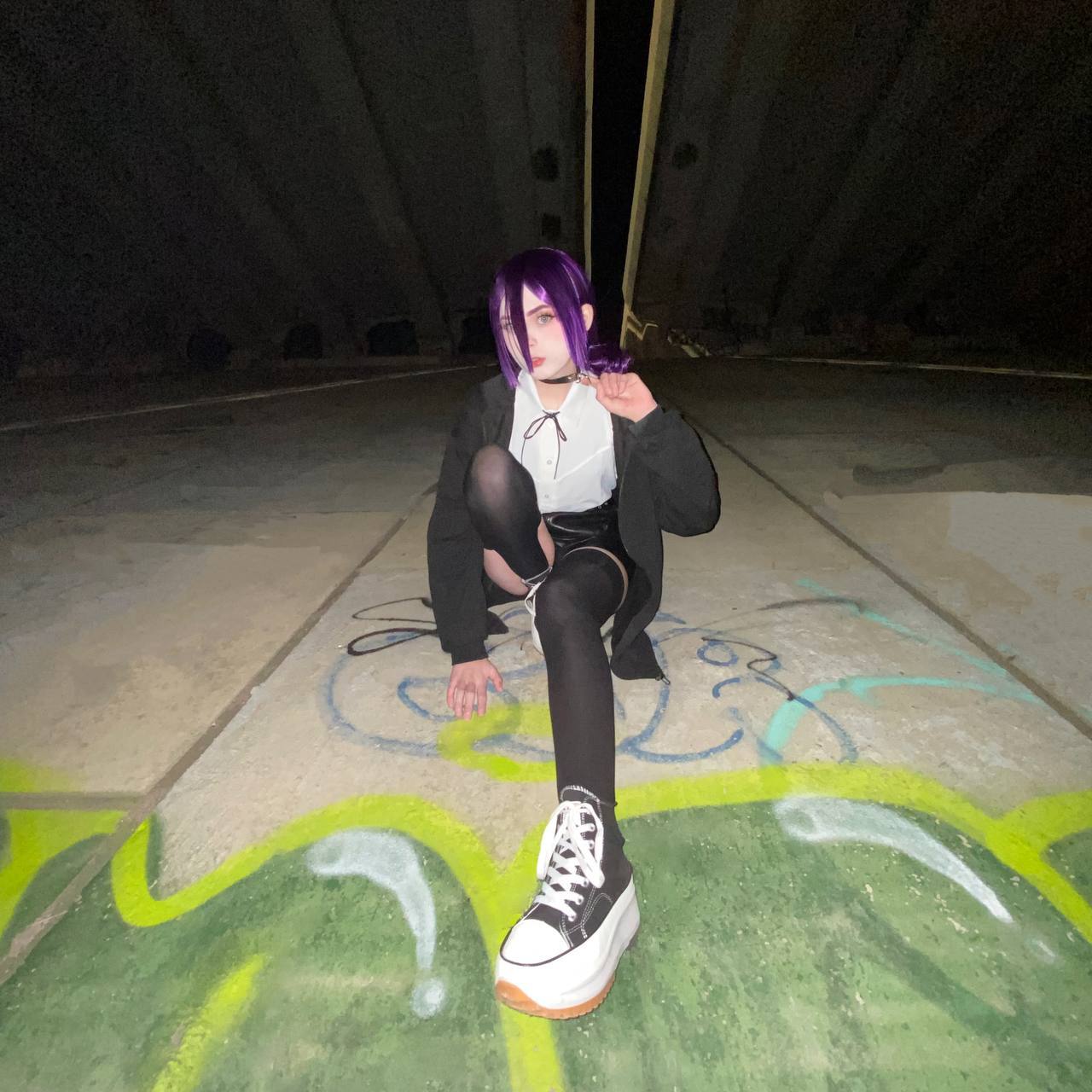 Reze - Chainsaw man - Series Chainsaw man, My, Reze, Chainsaw man, Cosplay, Cosplayers, Fashion model, Costume, Anime, The photo, PHOTOSESSION, beauty, Girls, Waist, Skinny, Mobile photography, Street photography, Figure, Small size, Strawberry