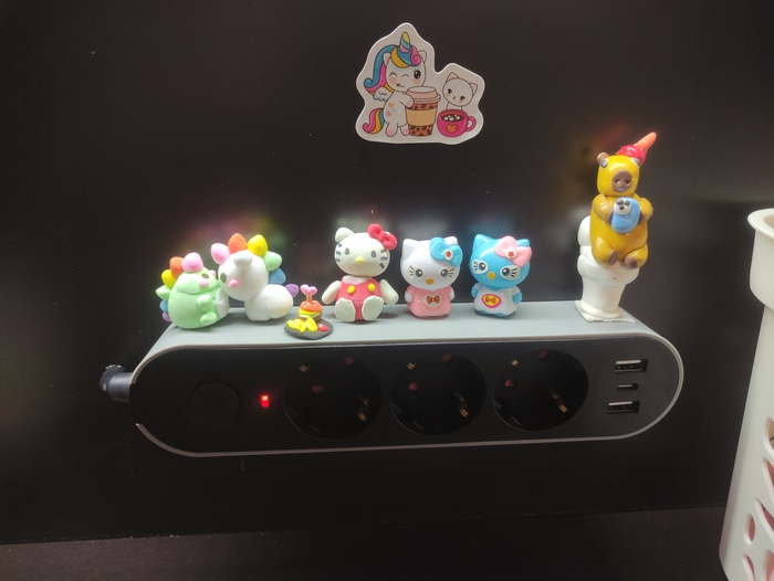 Тоже ее работа из лёгкого пластилина (кроме двух)