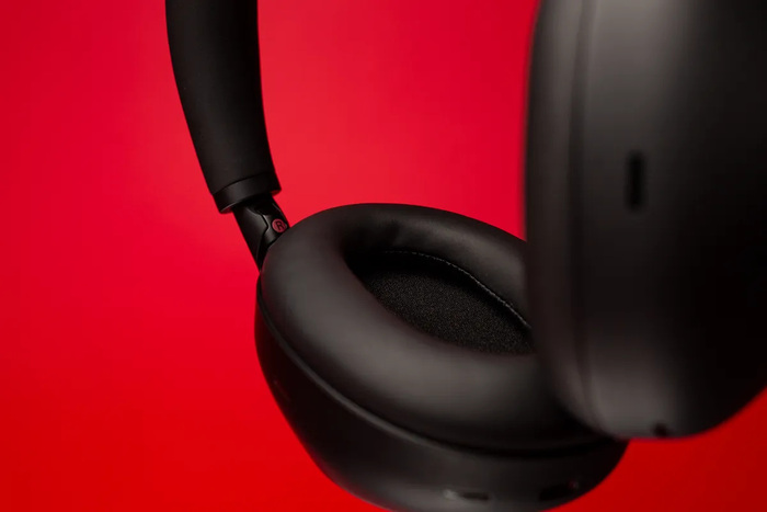 Sony ���������� �������� �������� WH-1000XM6 � ���������� ���������������