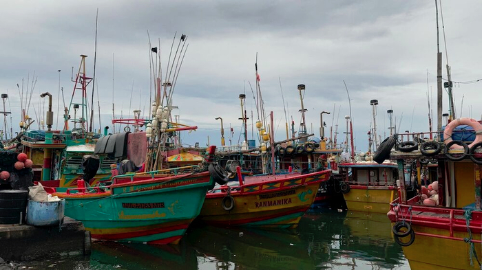 Веселенькая пристань Мириссы