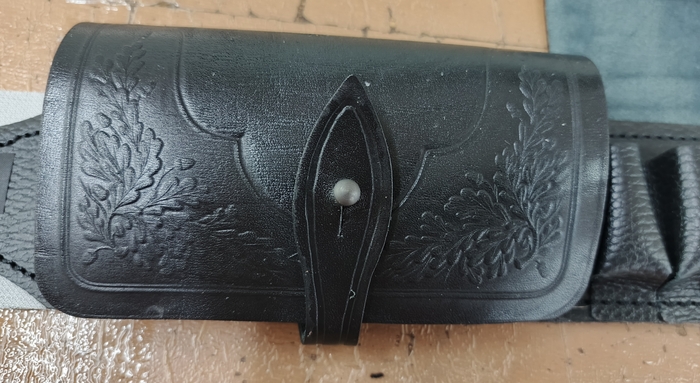 Тиснение на патронташе