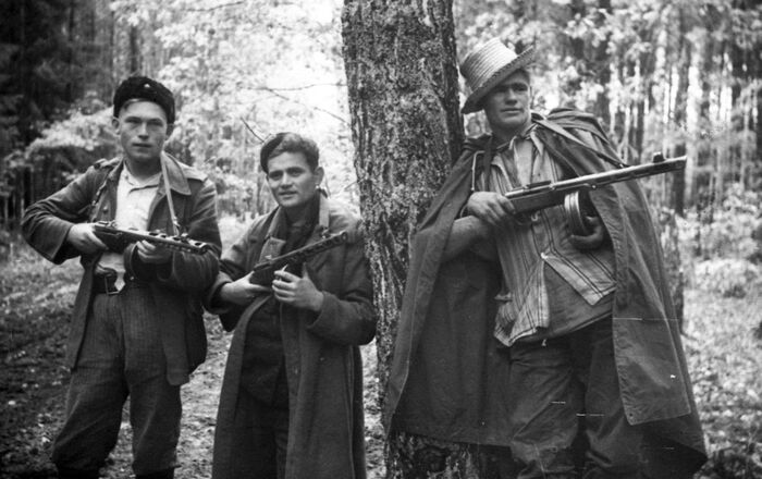   -  ,  1942.   13-     .. .     