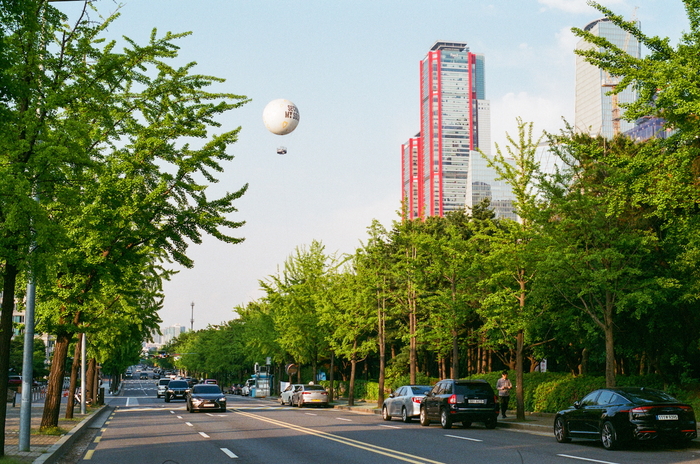 Весенний вечер в Сеуле. Rikenon P 50/2, Agfa Vista 400 (просрочка)
